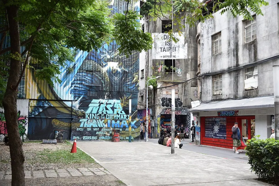A street with graffiti near Taipei Cinema Park.jpg